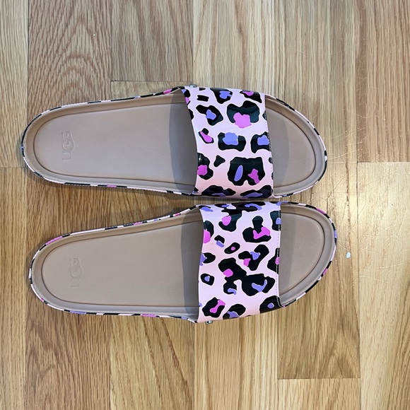 💝🐆💌💝UGG - Fairytale Pink - Leopard Slides - Sz. 10 - Picture 2 of 11